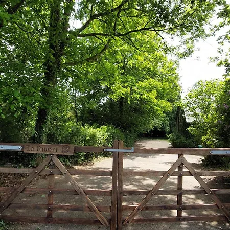 Hébergement de vacances Maison La Rivière Reffuveille