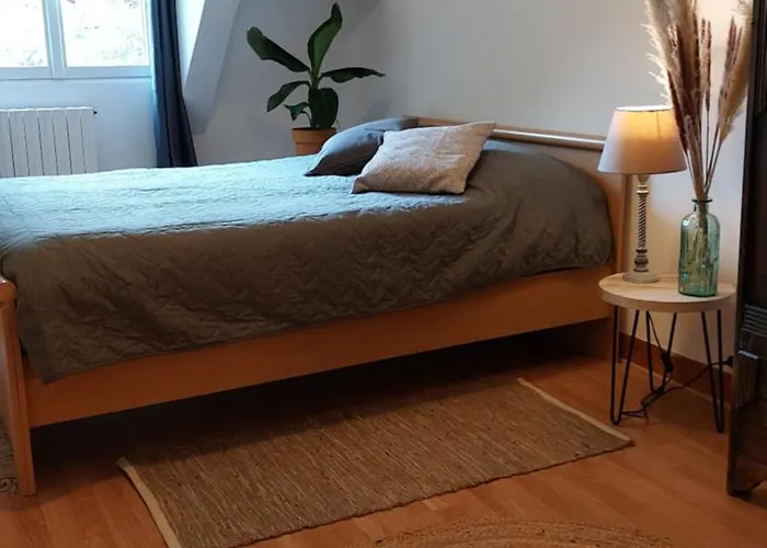 Maison La Riviere * Reffuveille