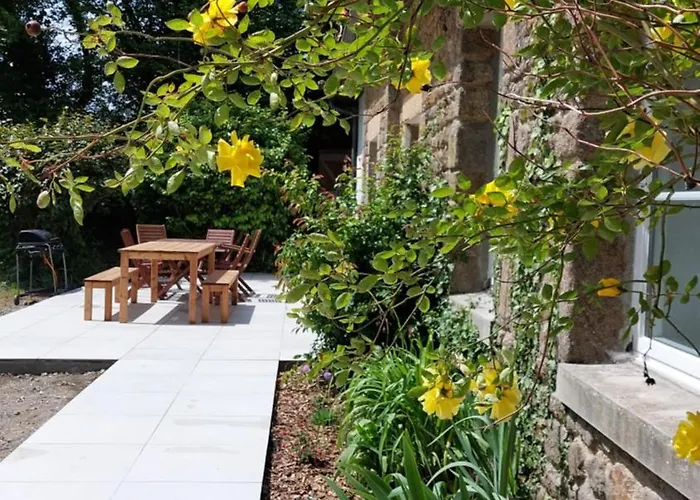 Maison La Riviere * Reffuveille